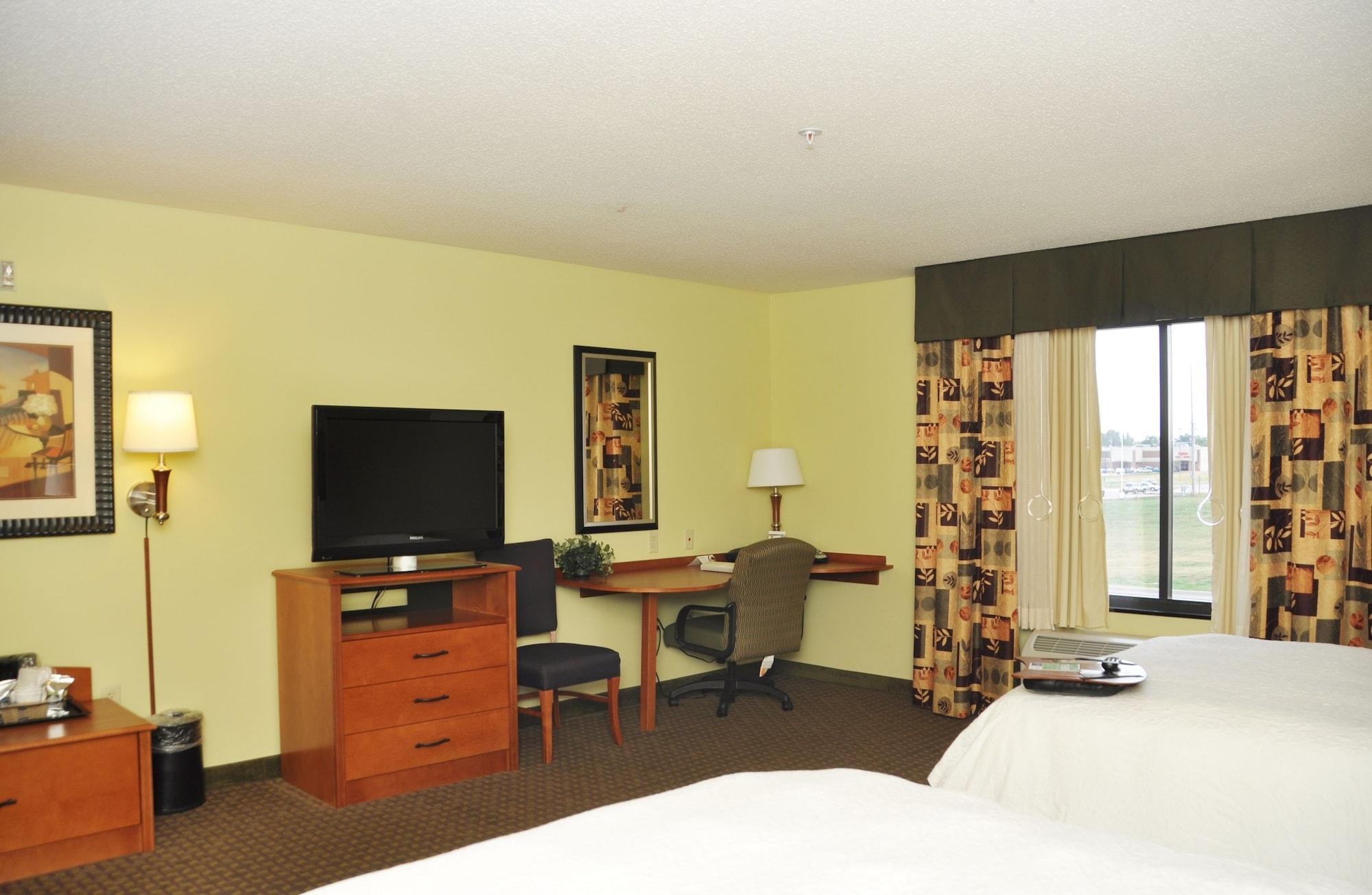 Hampton Inn Macomb Kültér fotó