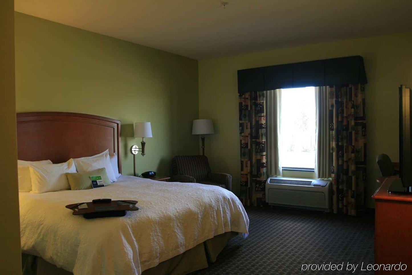 Hampton Inn Macomb Szoba fotó